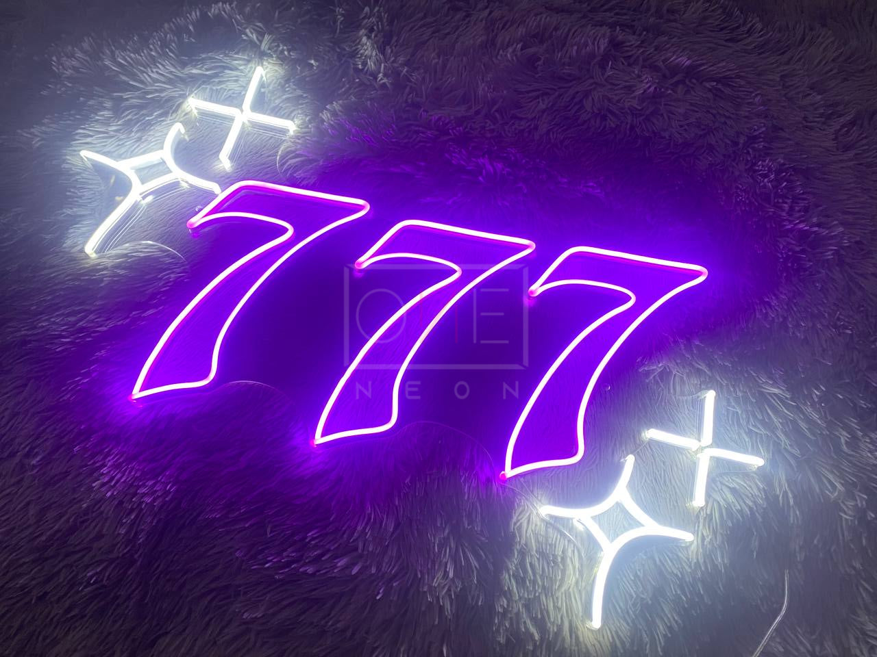 777 | LED Neon Sign